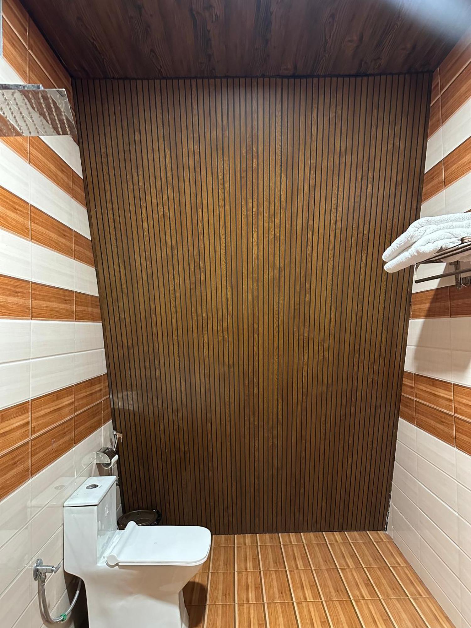 Cabana Riverside Resort - Kainchi Dham 奈尼塔尔 外观 照片